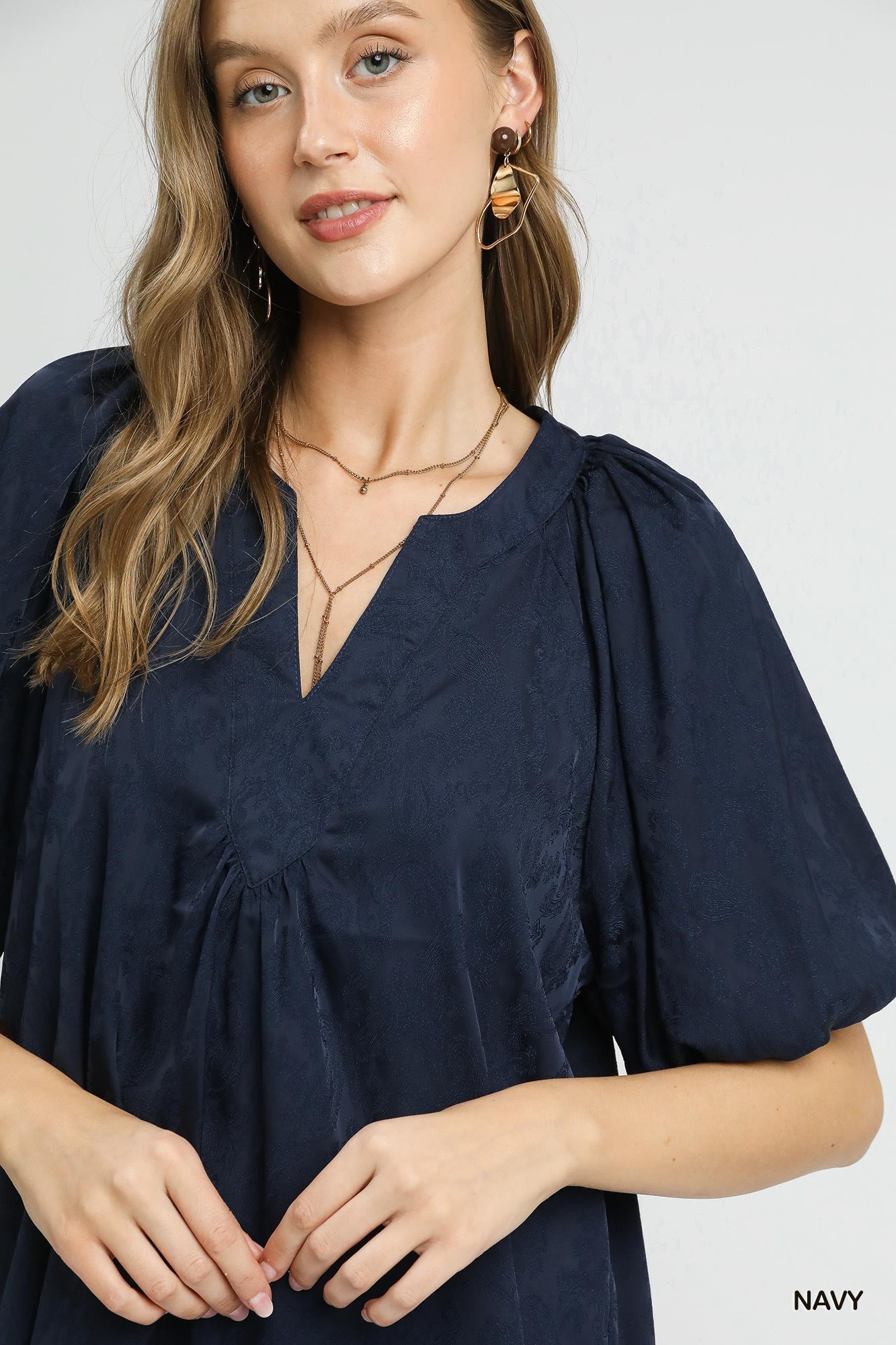 UMGEE-Satin Jacquard Puff Sleeve Blouse