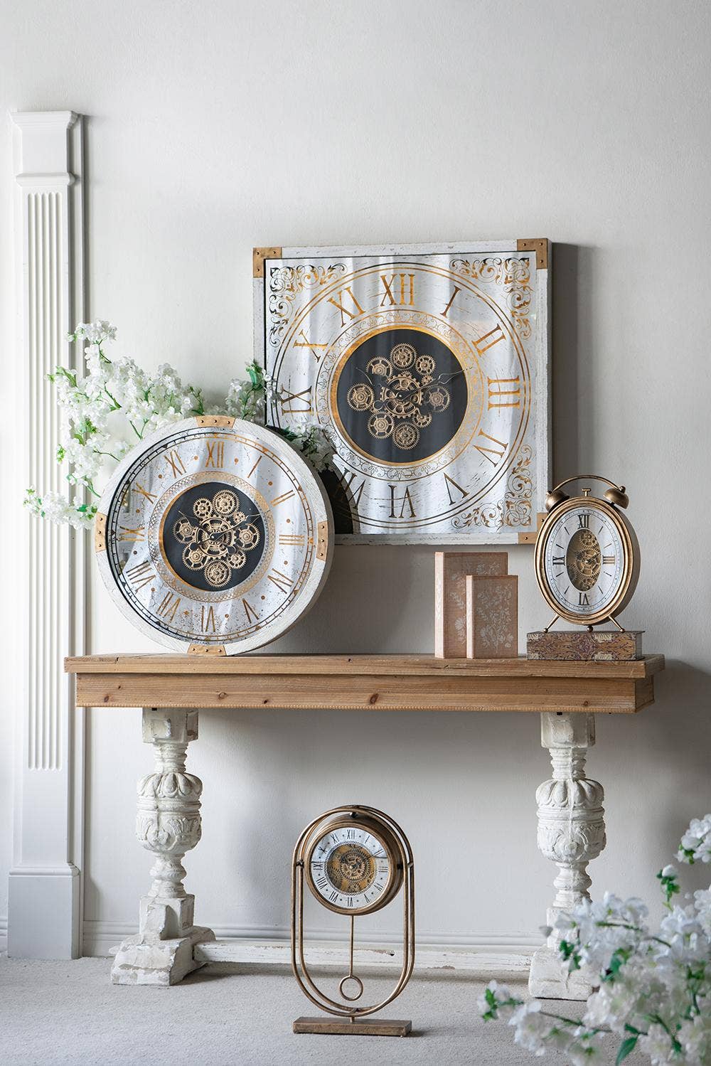 D25x3" Round Gear Clock with Distressed White Finish 1EA/CTN